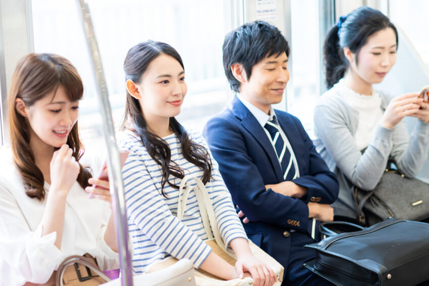 いつもの電車に、あの嫌な音漏れの人が乗ってこなくなった