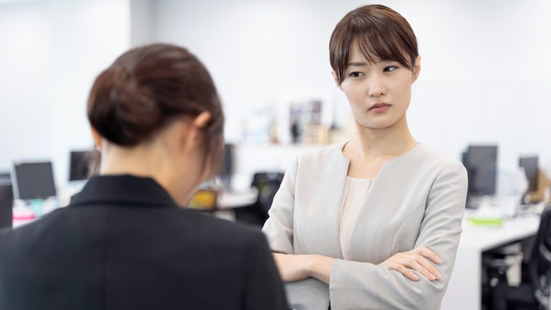同僚にため息まじりに「もうちょっとさっさとやってよ」と言われる