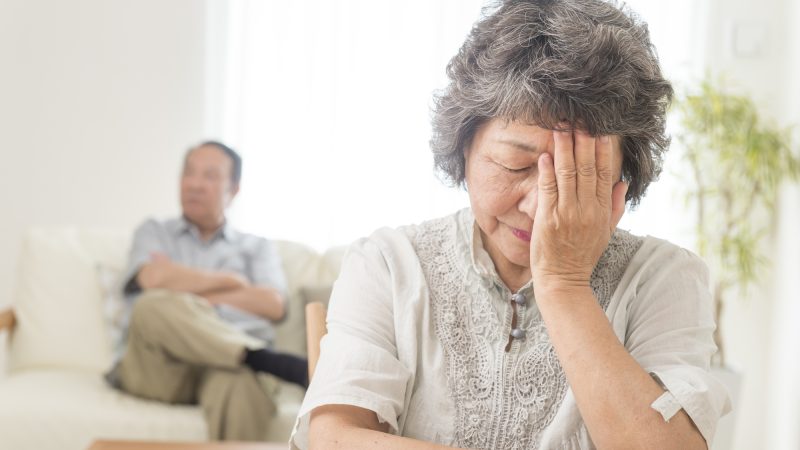 朝昼晩、夫とずっと一緒にいるのがストレス